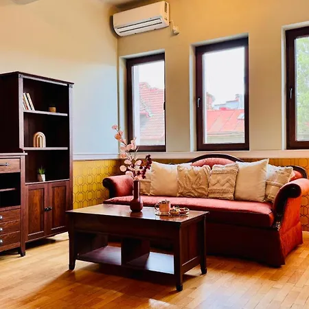 Maison Warmth - Elegant Sunlit 2br Near Piata Victoriei *