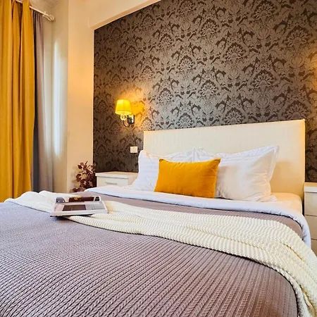 Maison Warmth - Elegant Sunlit 2br Near Piata Victoriei * Bukurešť