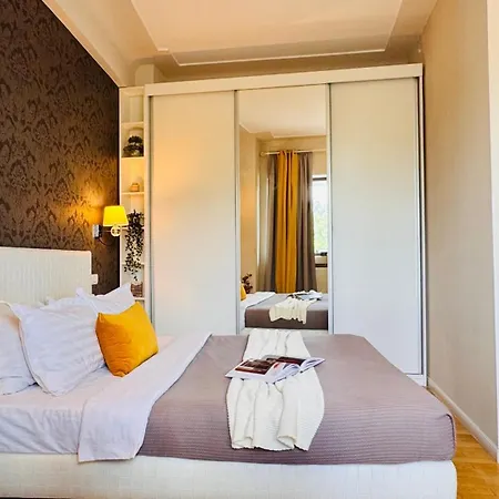 Maison Warmth - Elegant Sunlit 2br Near Piata Victoriei