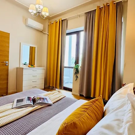Maison Warmth - Elegant Sunlit 2br Near Piata Victoriei * Bukurešť