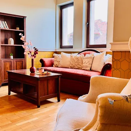 Maison Warmth - Elegant Sunlit 2br Near Piata Victoriei