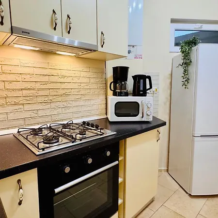 Maison Warmth - Elegant Sunlit 2br Near Piata Victoriei * Bukurešť